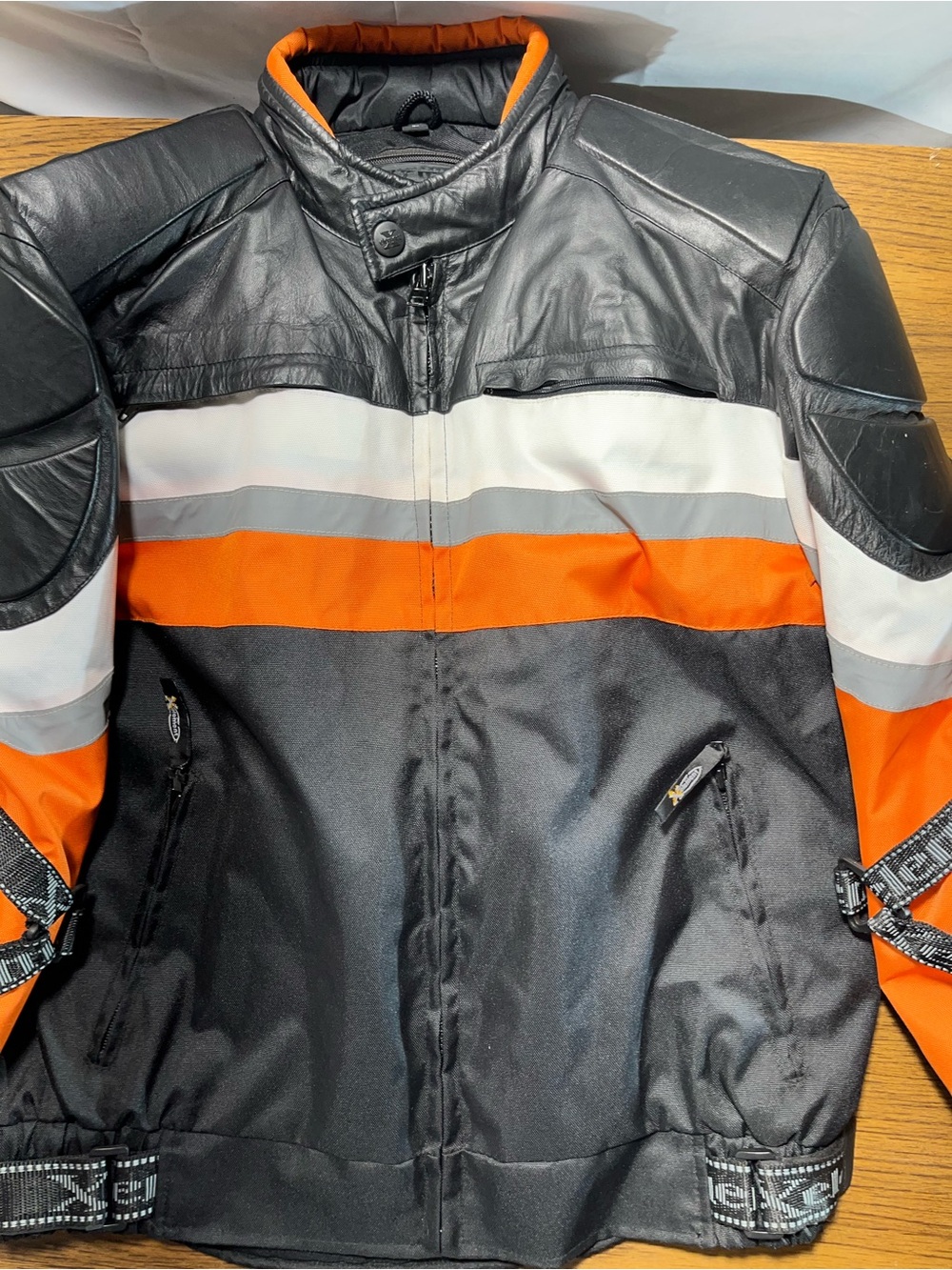 XELEMENT Leather Motorcycle Jacket Mens L Black  Orange Hot Climate Vent Liner